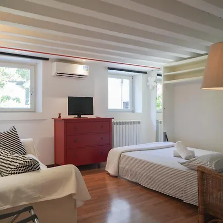 Melusina Homes Venice Historical Center-3