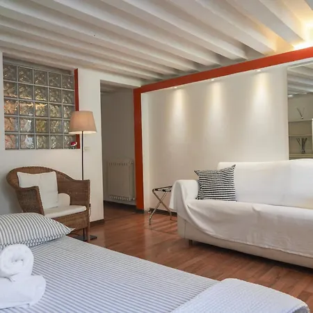Melusina Homes Venice Historical Center-3